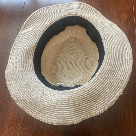 Elegant Tan Women's Hat - Picture 5 of 5